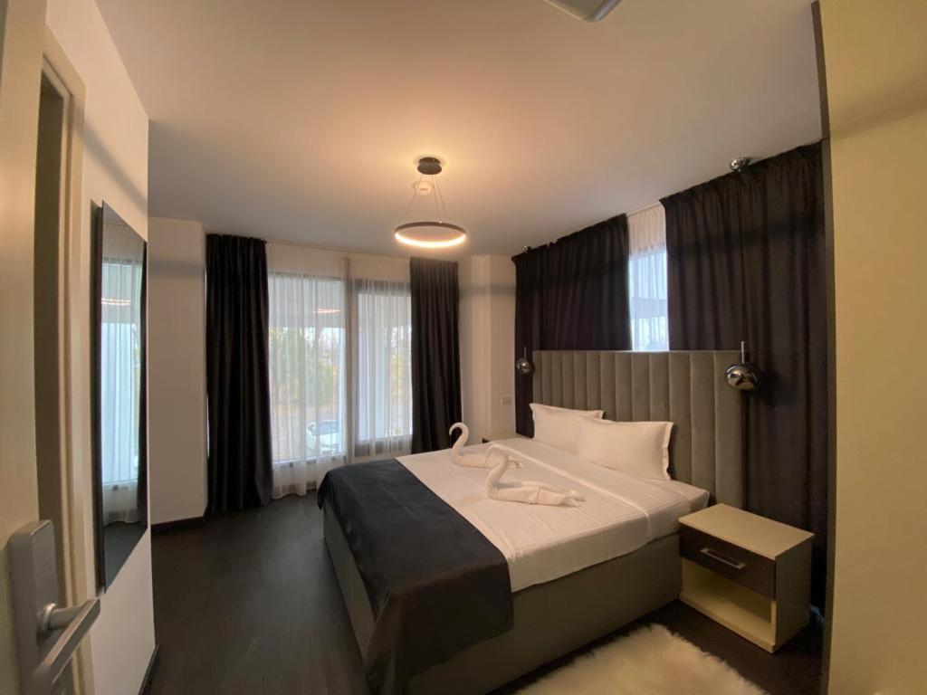 Ocaua Lui Cuza Otel Tecuci Dış mekan fotoğraf