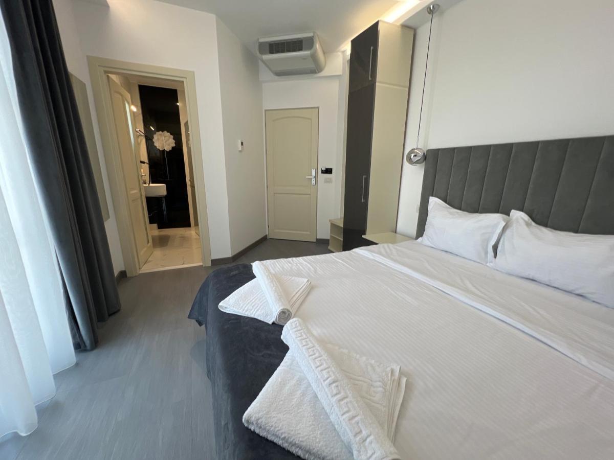 Ocaua Lui Cuza Otel Tecuci Dış mekan fotoğraf